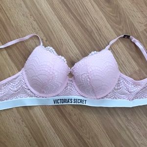 VS bra.